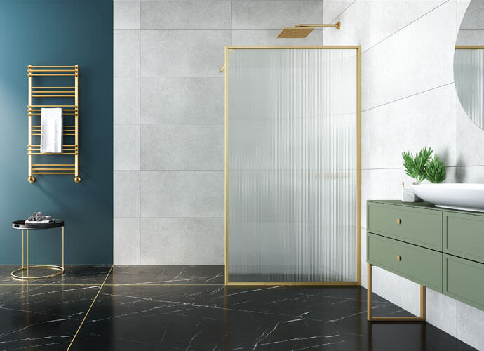 FIJOS NORDIC 3 Fijo de ducha perfil acabado oro mate con Vidrio Wavy a medida Profiltek fn2001