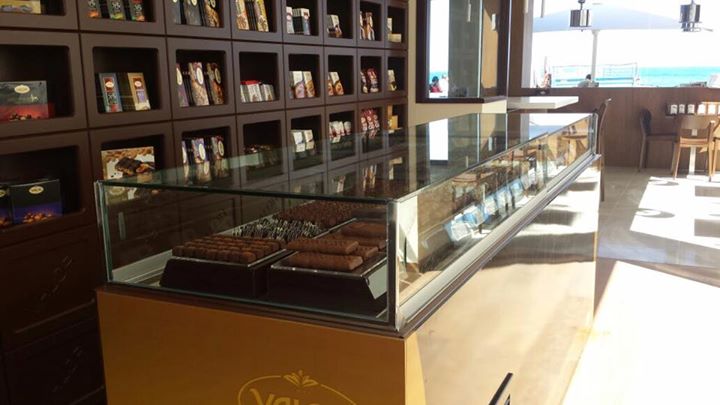 Vidrio Templado vs Laminado: Diferencias y Cuándo Usar Cada Uno 1 Vitrina Xocolates Valor 3 1