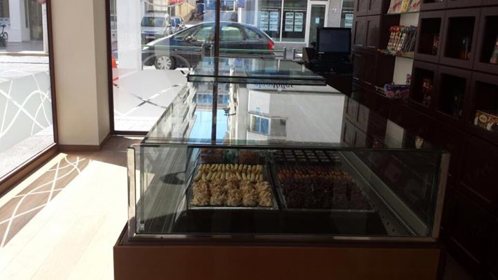 Control Solar en Ventanas: Cómo Reducir el Calor 1 Vitrina Xocolates Valor 4 1